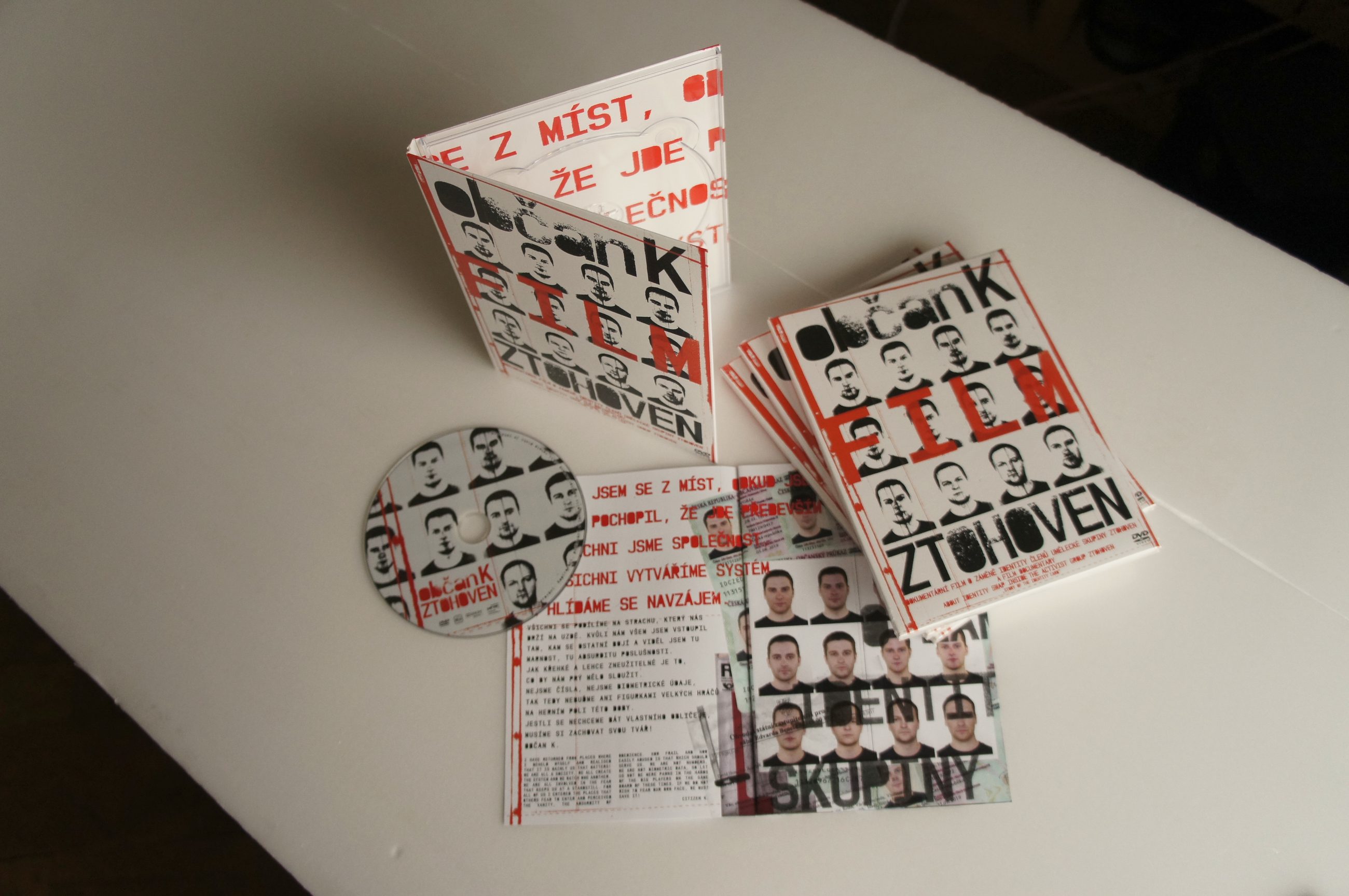 Ztohoven — Občan K, DVD artwork