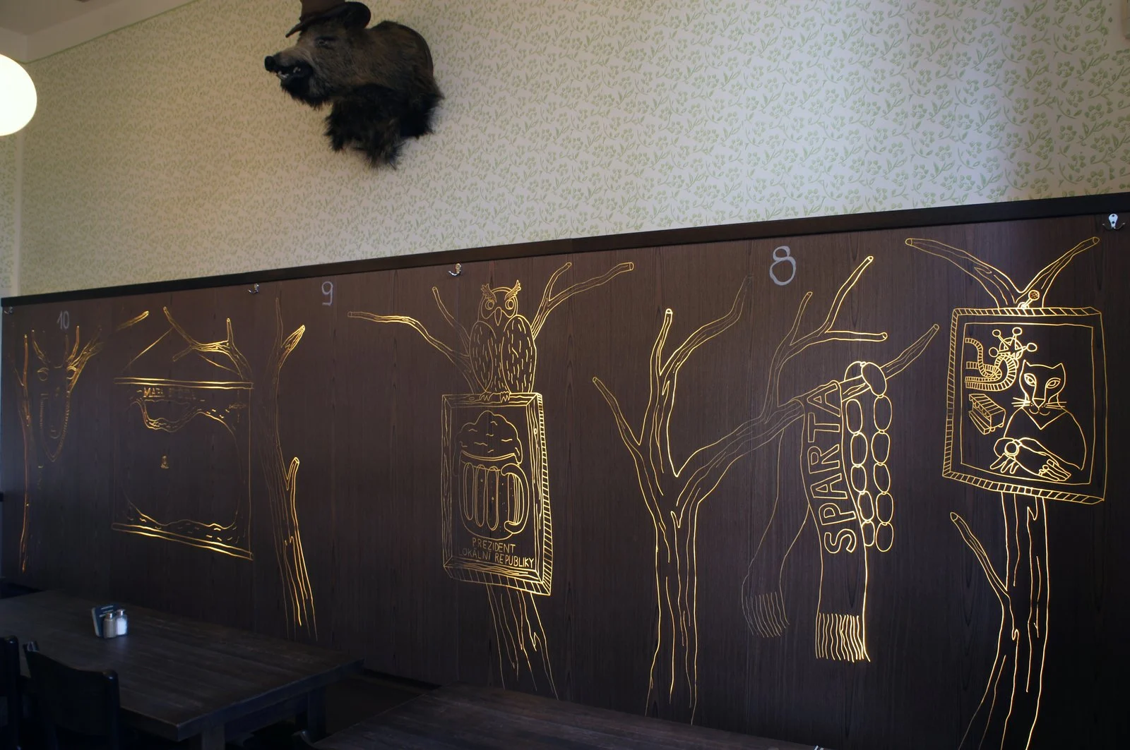 Lokal na Letné — foto 15