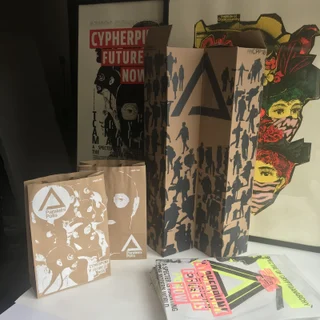Plakáty, tašky, boxy a ročenka — HCPP 2018 2
